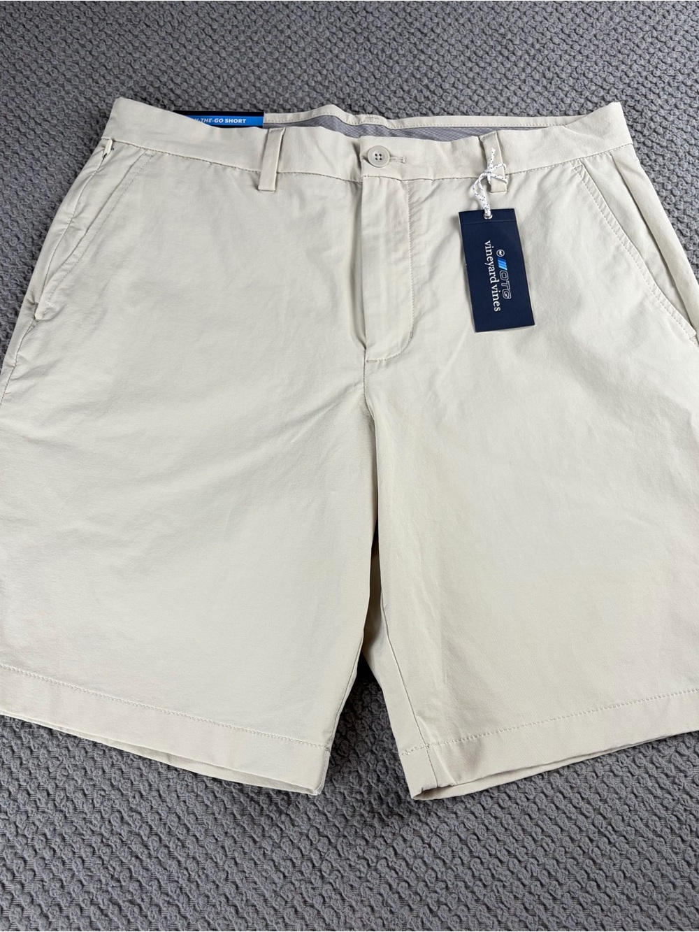 Vineyard Vines Men's Light Cream Chino Shorts On the Go